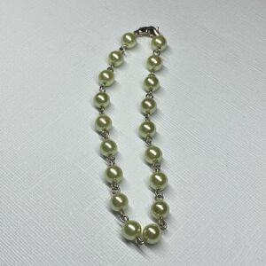 Vintage Faux Pearl and Silver Tone Bracelet